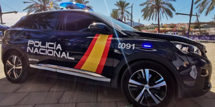 Detienen en Granada y Úbeda a dos personas presuntamente relacionadas con un grupo terrorista paquistaní 1 policía nacional