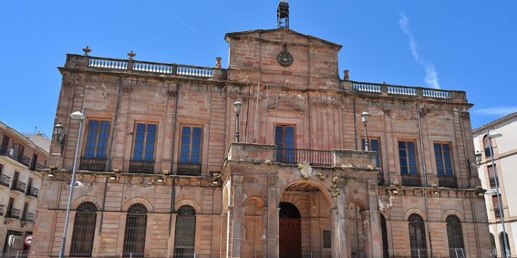 Condena al ataque a la vivienda de un concejal socialista de Linares 1 Ayuntamiento Linares Jaen