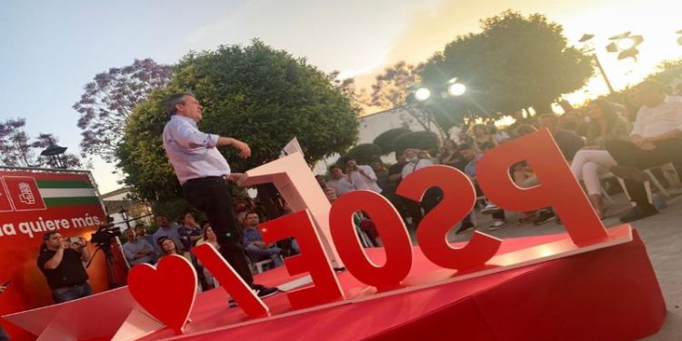 Espadas exige a la Junta medidas para paliar la inflación 1 Espadas alerta que Juanma Moreno «baja impuestos a los ricos para cargarse la sanidad pública»