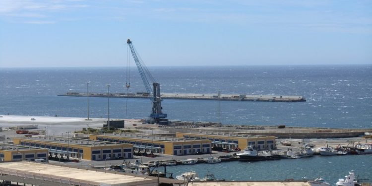 Nuevo récord de exportaciones para la provincia de Almería 1 Puerto Almería La Chanca